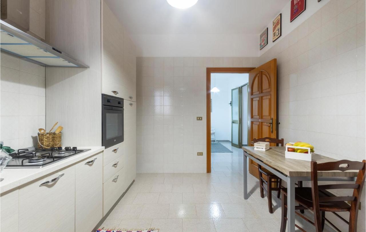 Lovely Apartment In Carovigno With Kitchen Ngoại thất bức ảnh