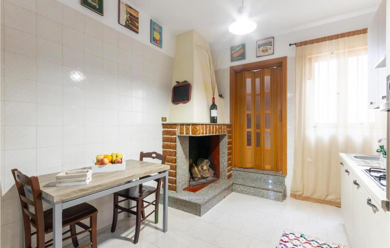Lovely Apartment In Carovigno With Kitchen Ngoại thất bức ảnh
